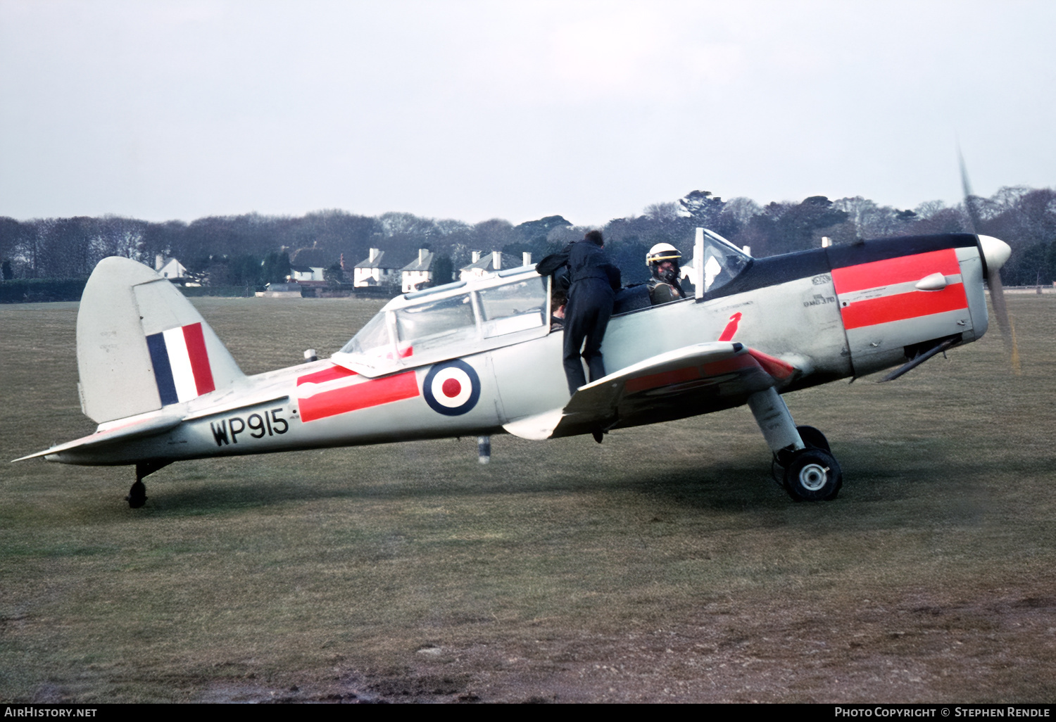Aircraft Photo of WP915 | De Havilland DHC-1 Chipmunk Mk22 | UK - Air Force | AirHistory.net #137955