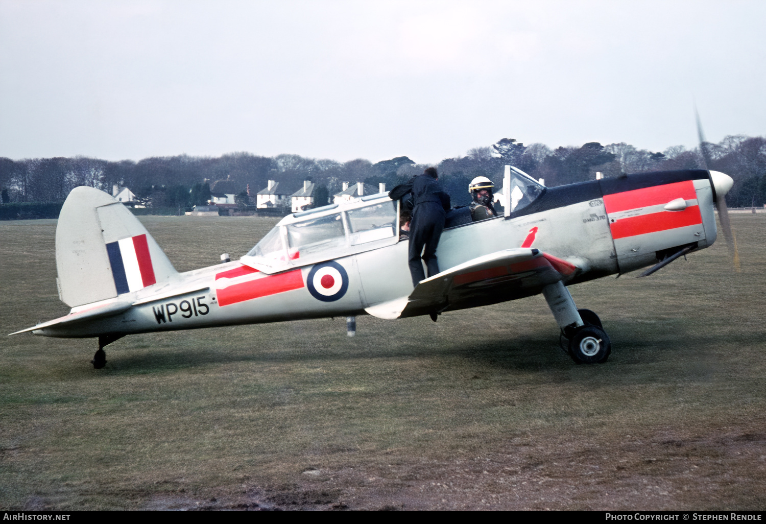 Aircraft Photo of WP915 | De Havilland DHC-1 Chipmunk Mk22 | UK - Air