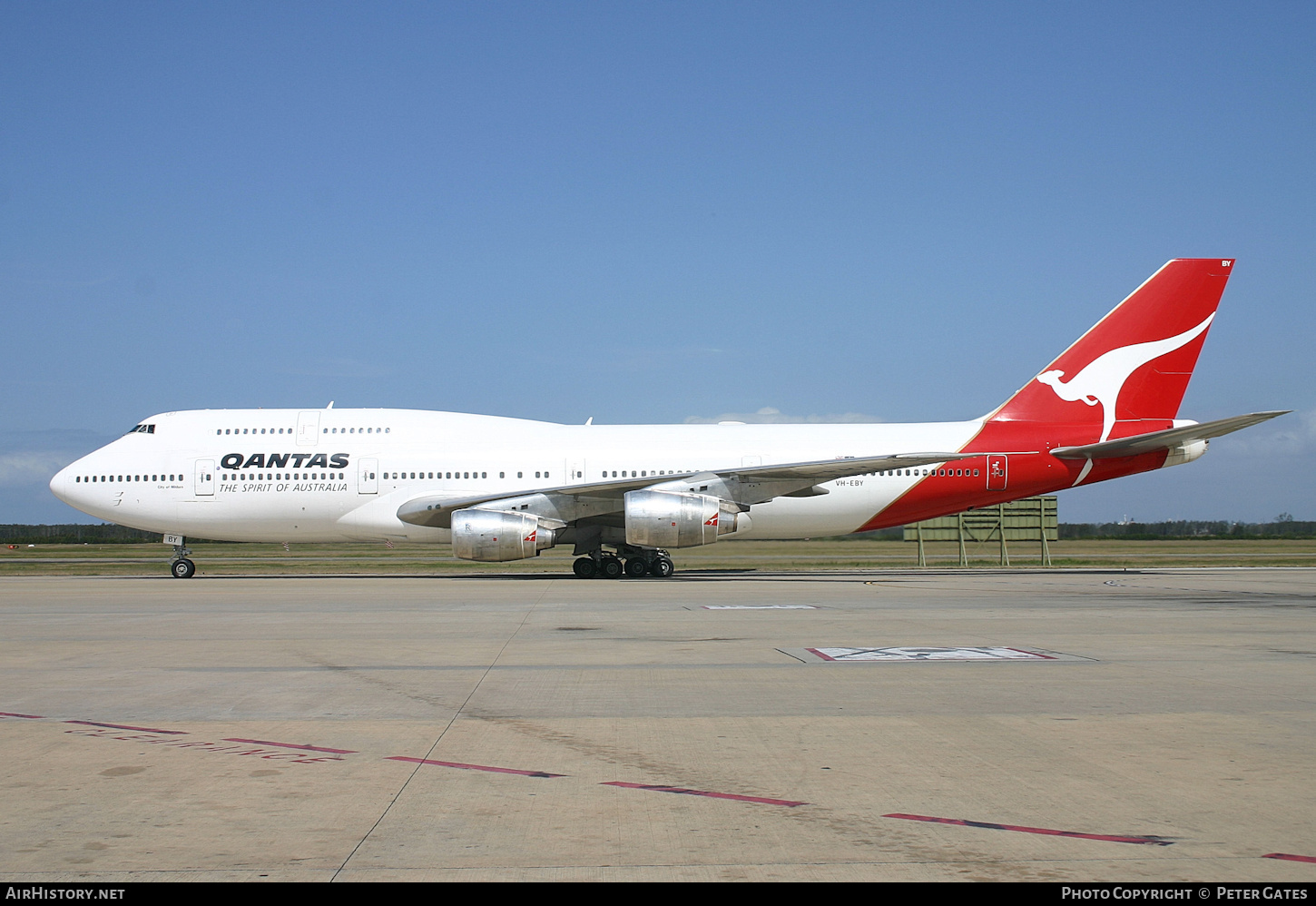 Aircraft Photo of VH-EBY | Boeing 747-338 | Qantas | AirHistory.net #138016
