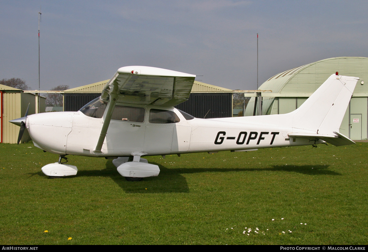 Aircraft Photo of G-OPFT | Cessna 172R Skyhawk | AirHistory.net #138119