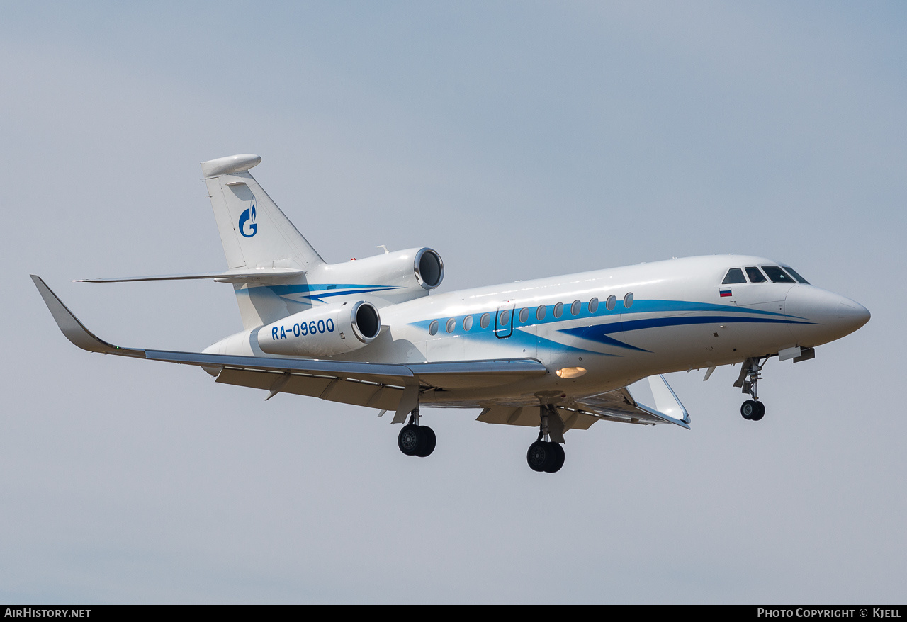 Aircraft Photo of RA-09600 | Dassault Falcon 900LX | Gazpromavia | AirHistory.net #138199