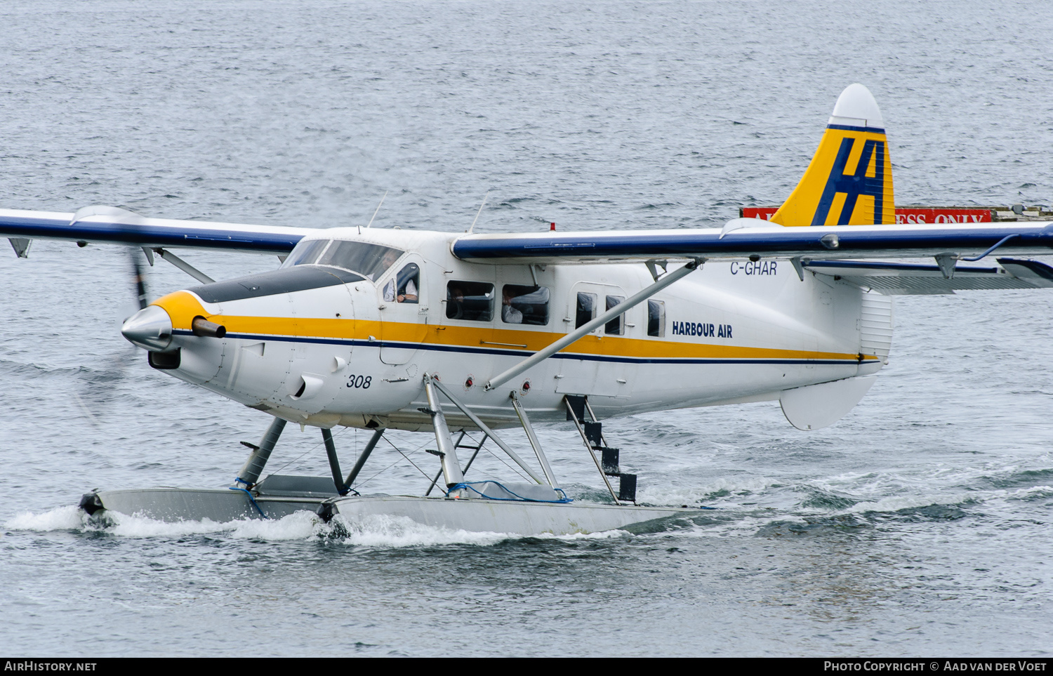 Aircraft Photo of C-GHAR | Vazar DHC-3T Turbine Otter | Harbour Air | AirHistory.net #138219