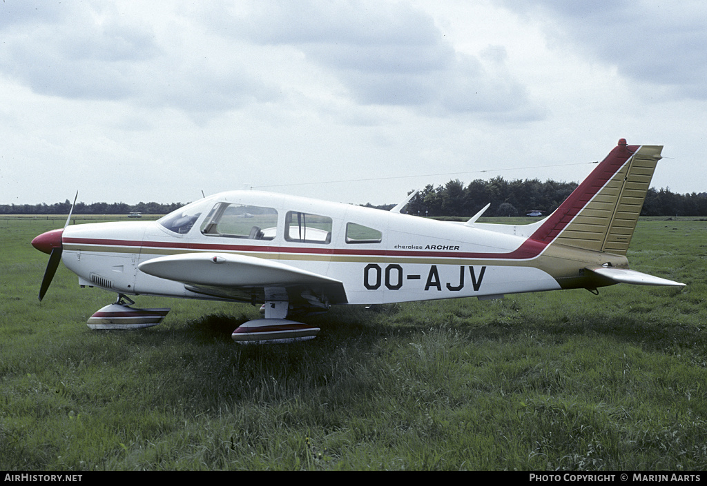Aircraft Photo of OO-AJV | Piper PA-28-180 Cherokee Archer | AirHistory.net #138285