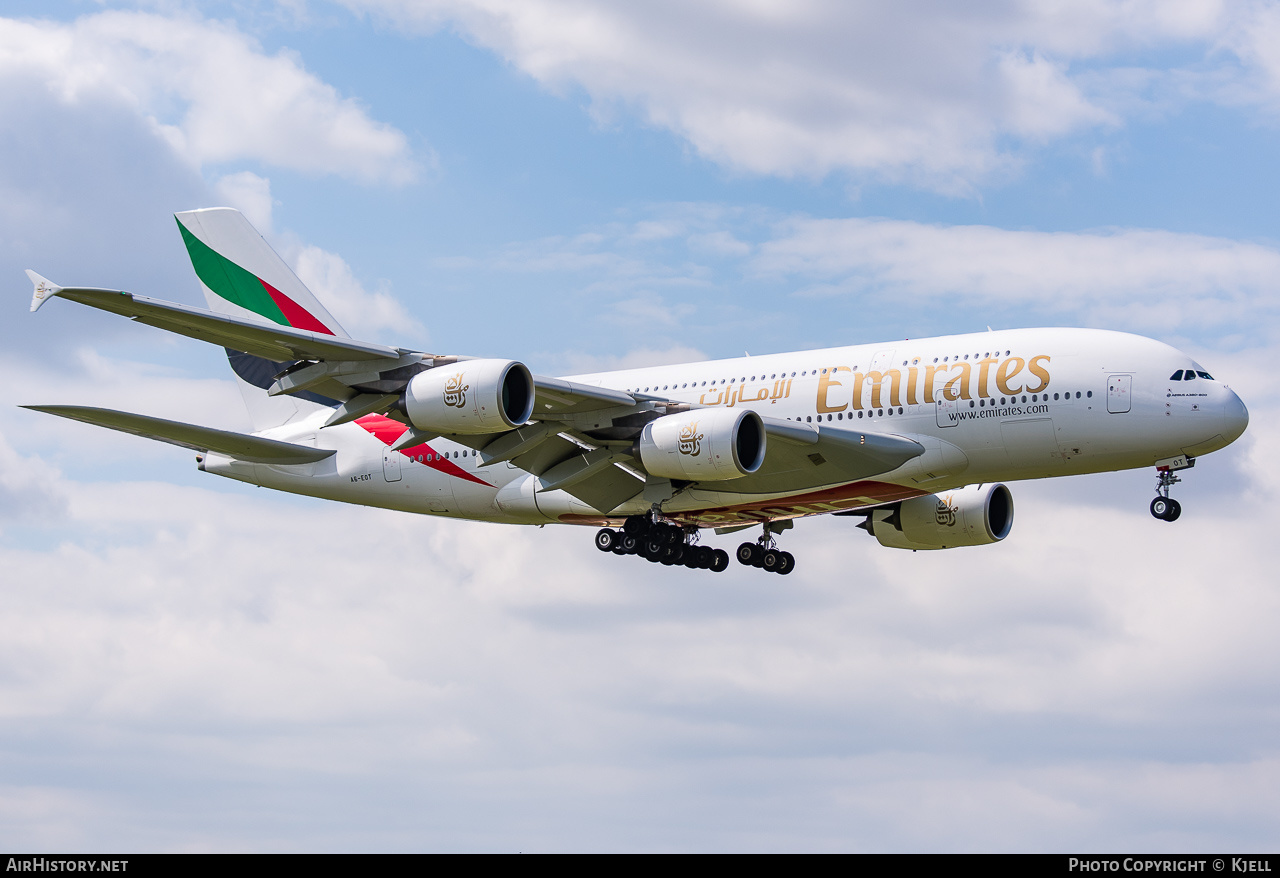 Aircraft Photo of A6-EOT | Airbus A380-861 | Emirates | AirHistory.net #138308