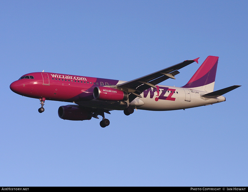 Aircraft Photo of HA-LPH | Airbus A320-232 | Wizz Air | AirHistory.net #138500