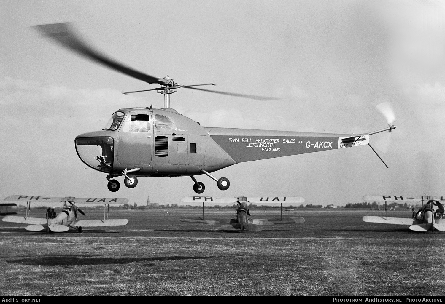 Aircraft Photo of G-AKCX | Bell 47B-2 | Irvin-Bell Helicopter Sales | AirHistory.net #138528