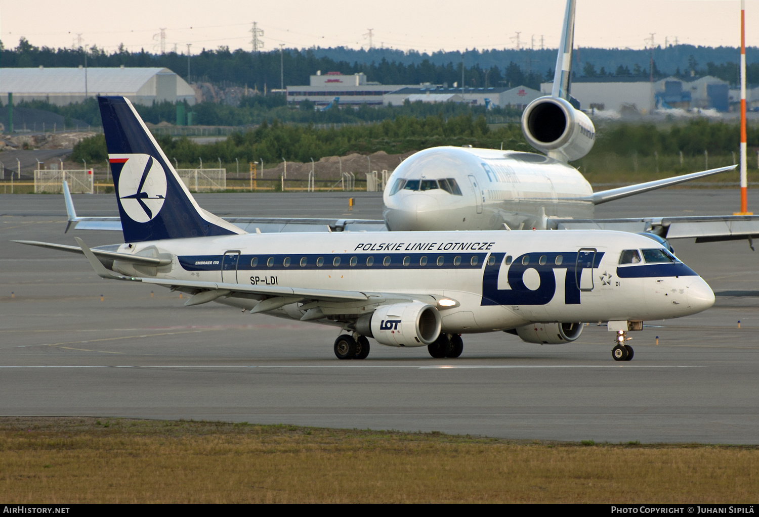 Aircraft Photo of SP-LDI | Embraer 170LR (ERJ-170-100LR) | LOT Polish Airlines - Polskie Linie Lotnicze | AirHistory.net #138548