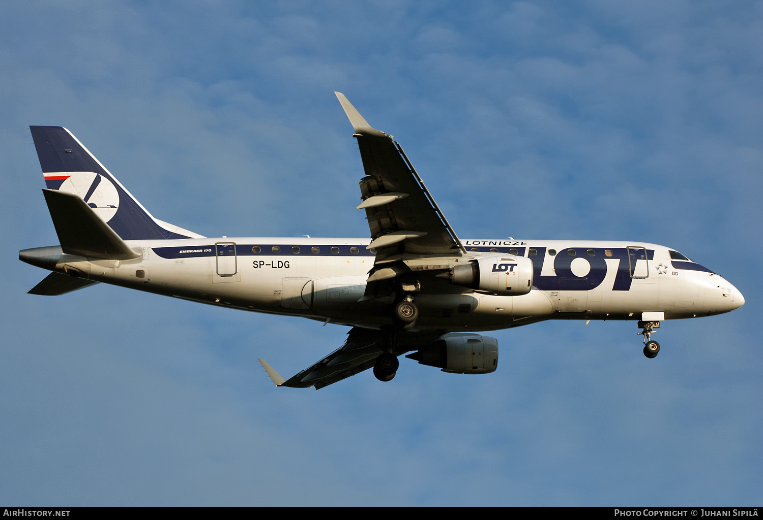Aircraft Photo of SP-LDG | Embraer 170LR (ERJ-170-100LR) | LOT Polish Airlines - Polskie Linie Lotnicze | AirHistory.net #138552