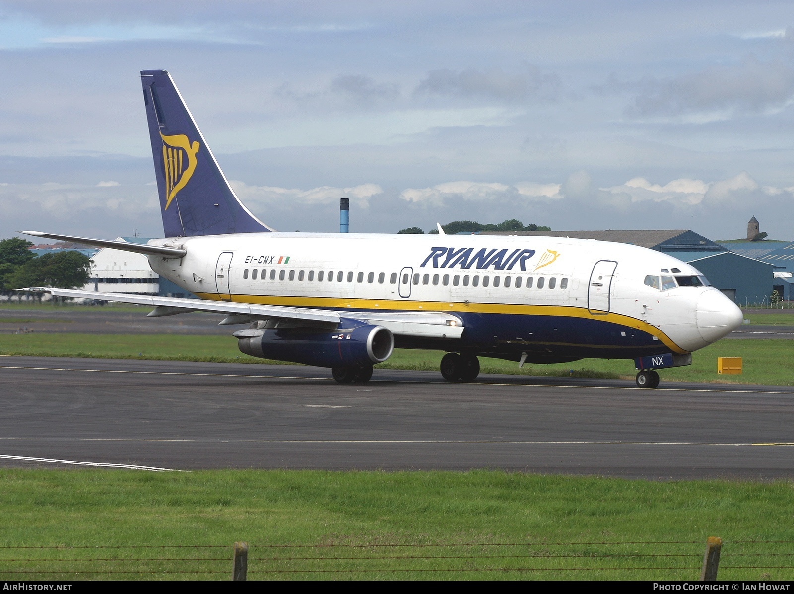 Aircraft Photo of EI-CNX | Boeing 737-230/Adv | Ryanair | AirHistory.net #138612
