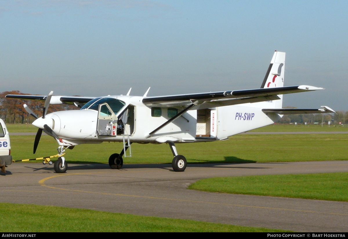 Aircraft Photo of PH-SWP | Cessna 208B Grand Caravan | Nationaal Paracentrum Teuge | AirHistory.net #138752