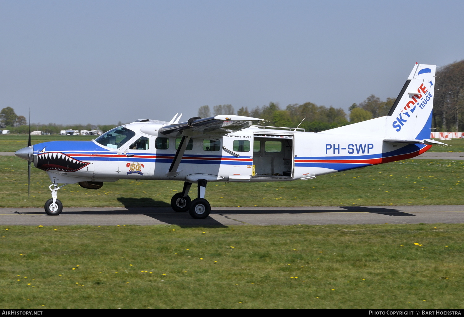 Aircraft Photo of PH-SWP | Cessna 208B Texas Turbine Supervan 900 | Skydive Teuge | AirHistory.net #138768