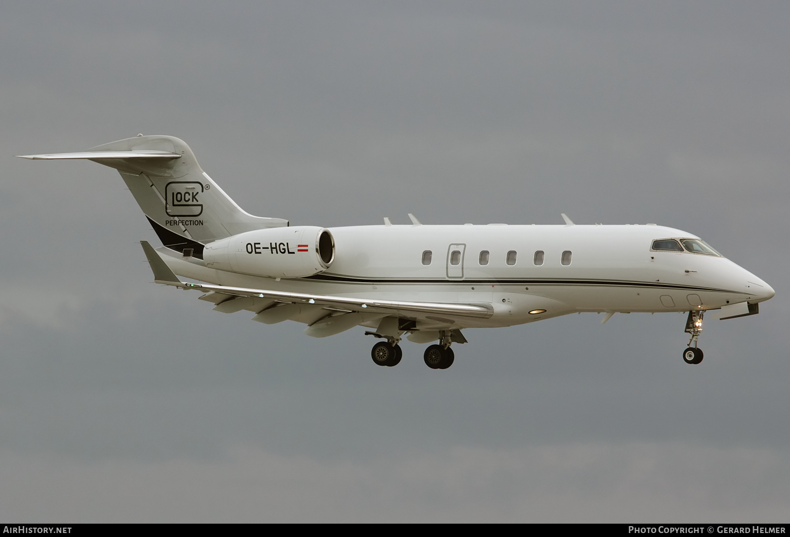 Aircraft Photo of OE-HGL | Bombardier Challenger 300 (BD-100-1A10) | Glock | AirHistory.net #138831