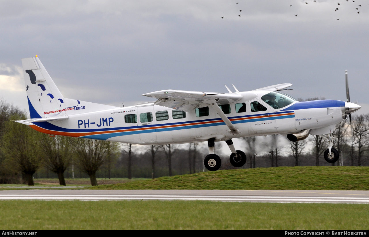 Aircraft Photo of PH-JMP | Cessna 208B Texas Turbine Supervan 900 | Nationaal Paracentrum Teuge | AirHistory.net #138893