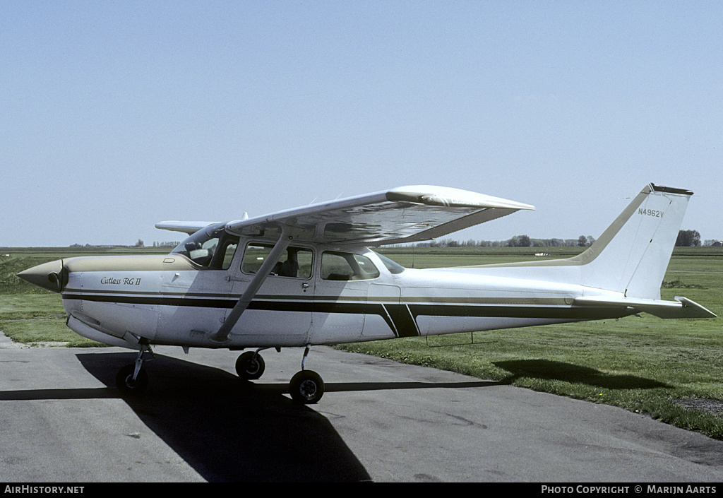 Aircraft Photo of N4962V | Cessna 172RG Cutlass RG II | AirHistory.net #138905