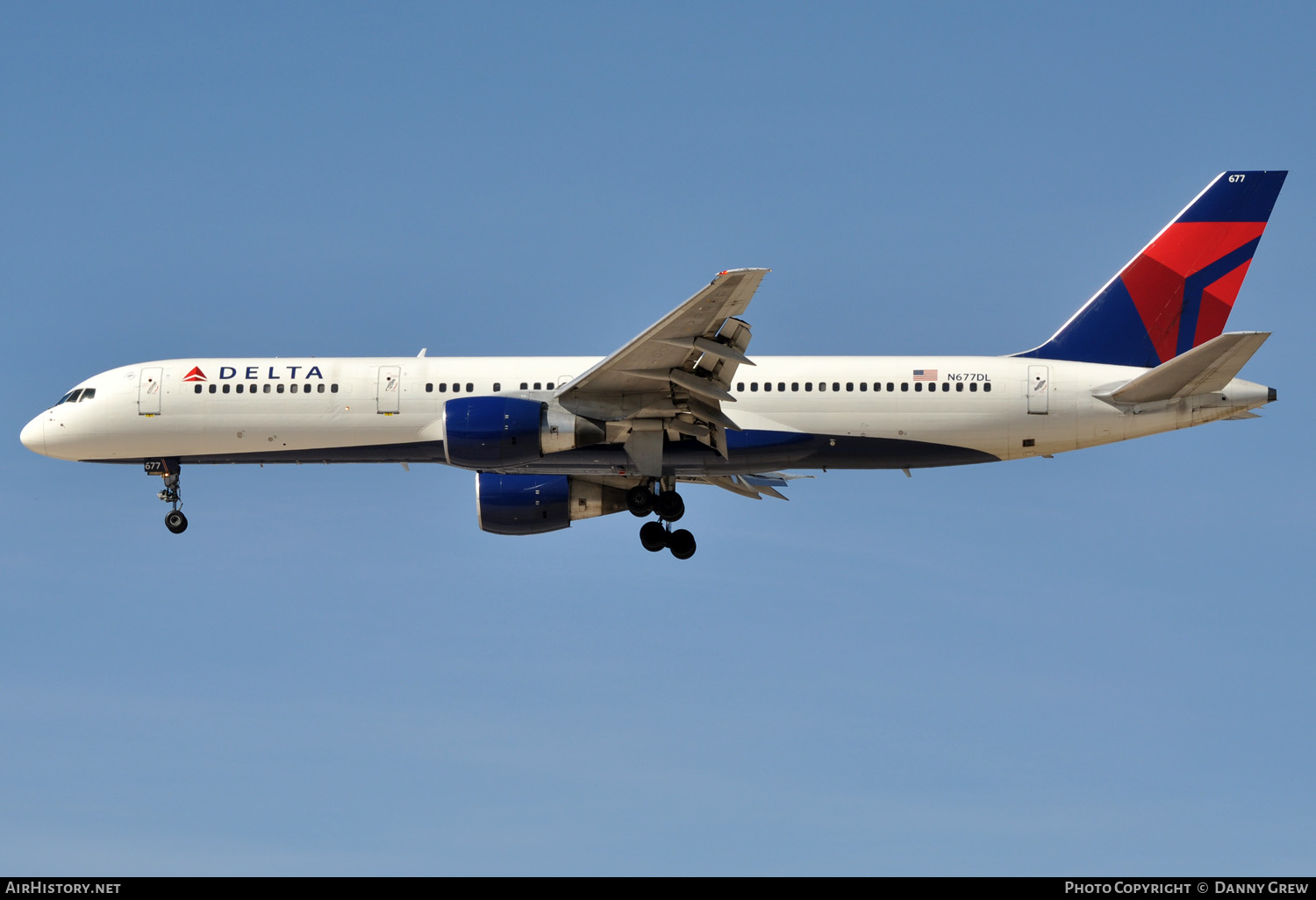 Aircraft Photo of N677DL | Boeing 757-232 | Delta Air Lines | AirHistory.net #138931