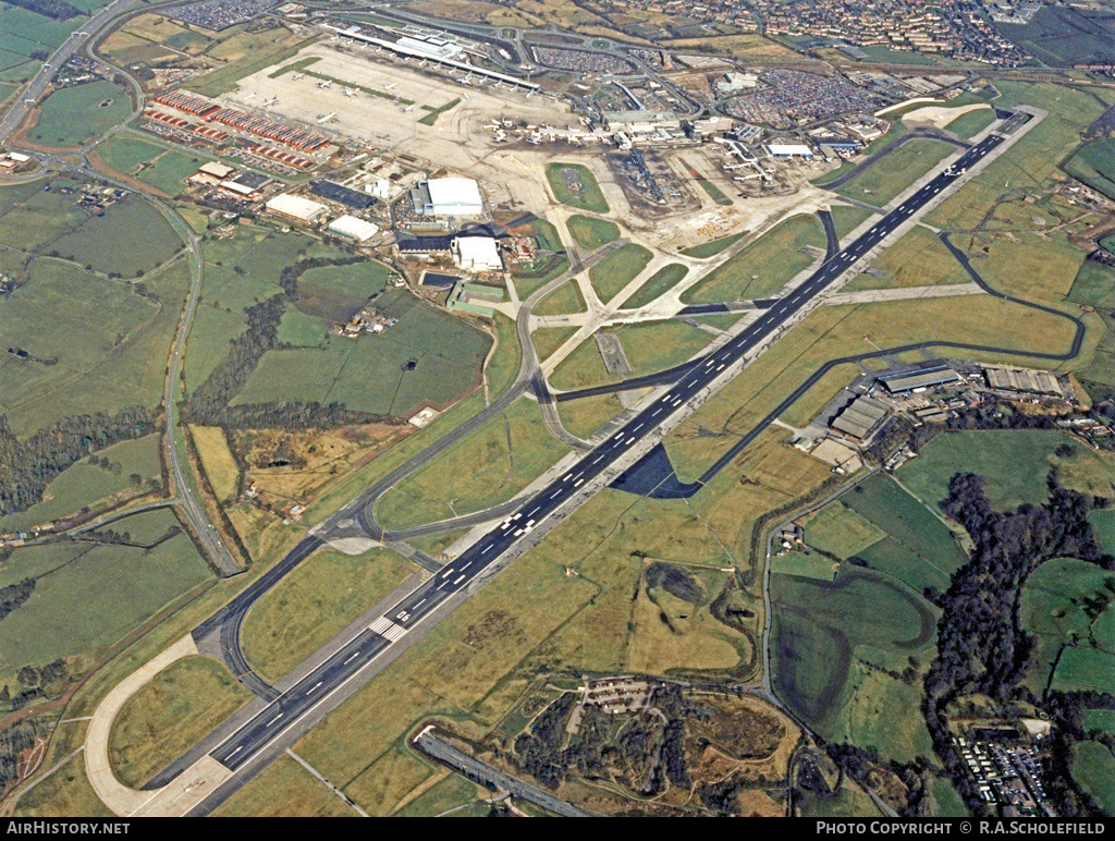 Airport photo of Manchester - International (EGCC / MAN) in England, United Kingdom | AirHistory.net #138963