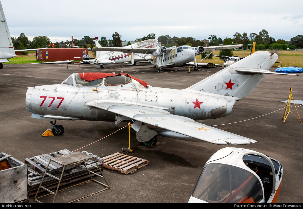 Aircraft Photo of 777 red | Mikoyan-Gurevich MiG-15UTI | AirHistory.net #139017