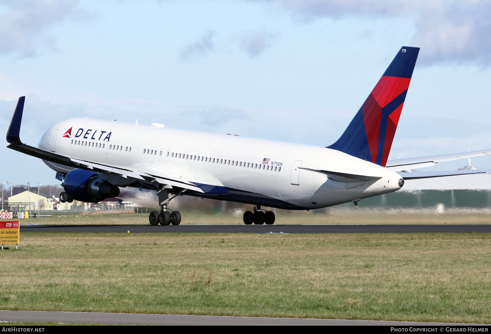 Aircraft Photo of N179DN | Boeing 767-332/ER | Delta Air Lines | AirHistory.net #139065