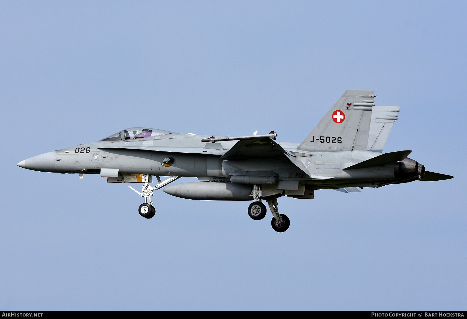 Aircraft Photo of J-5026 | McDonnell Douglas F/A-18C Hornet | Switzerland - Air Force | AirHistory.net #139072