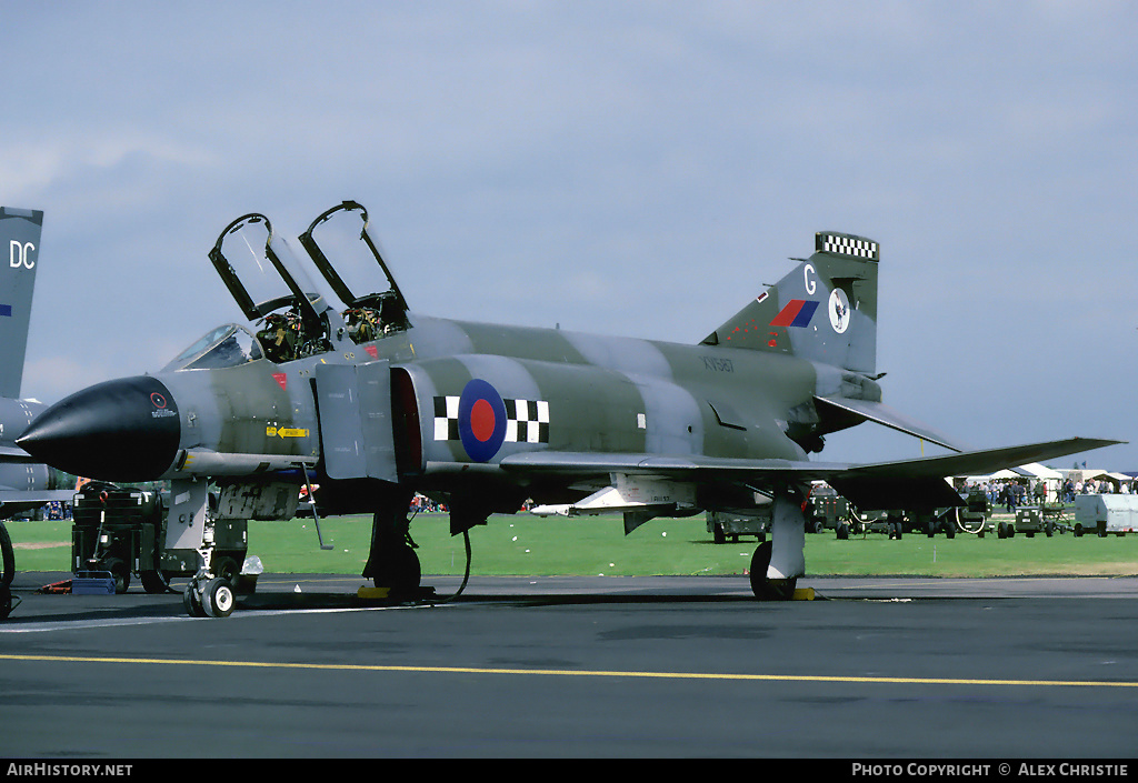 Aircraft Photo of XV587 | McDonnell Douglas F-4K Phantom FG1 | UK - Air Force | AirHistory.net #139172