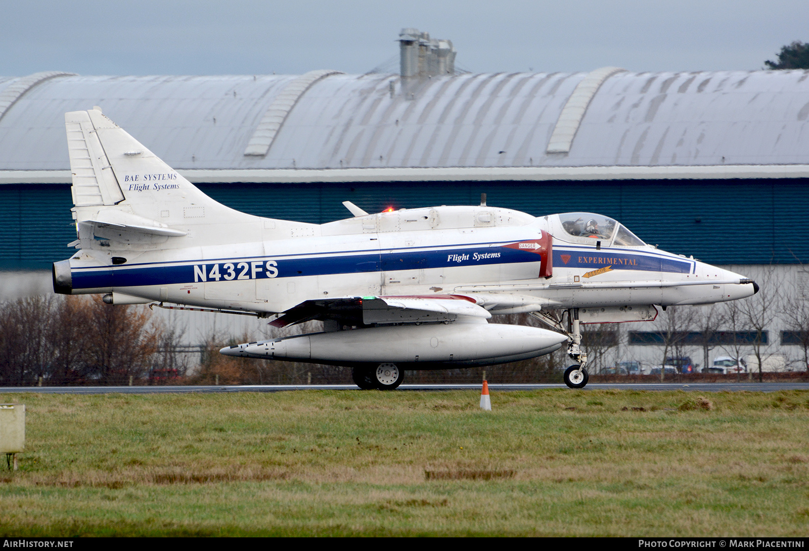 Aircraft Photo of N432FS | McDonnell Douglas A-4N Skyhawk II | BAE Systems Flight Systems | AirHistory.net #139354