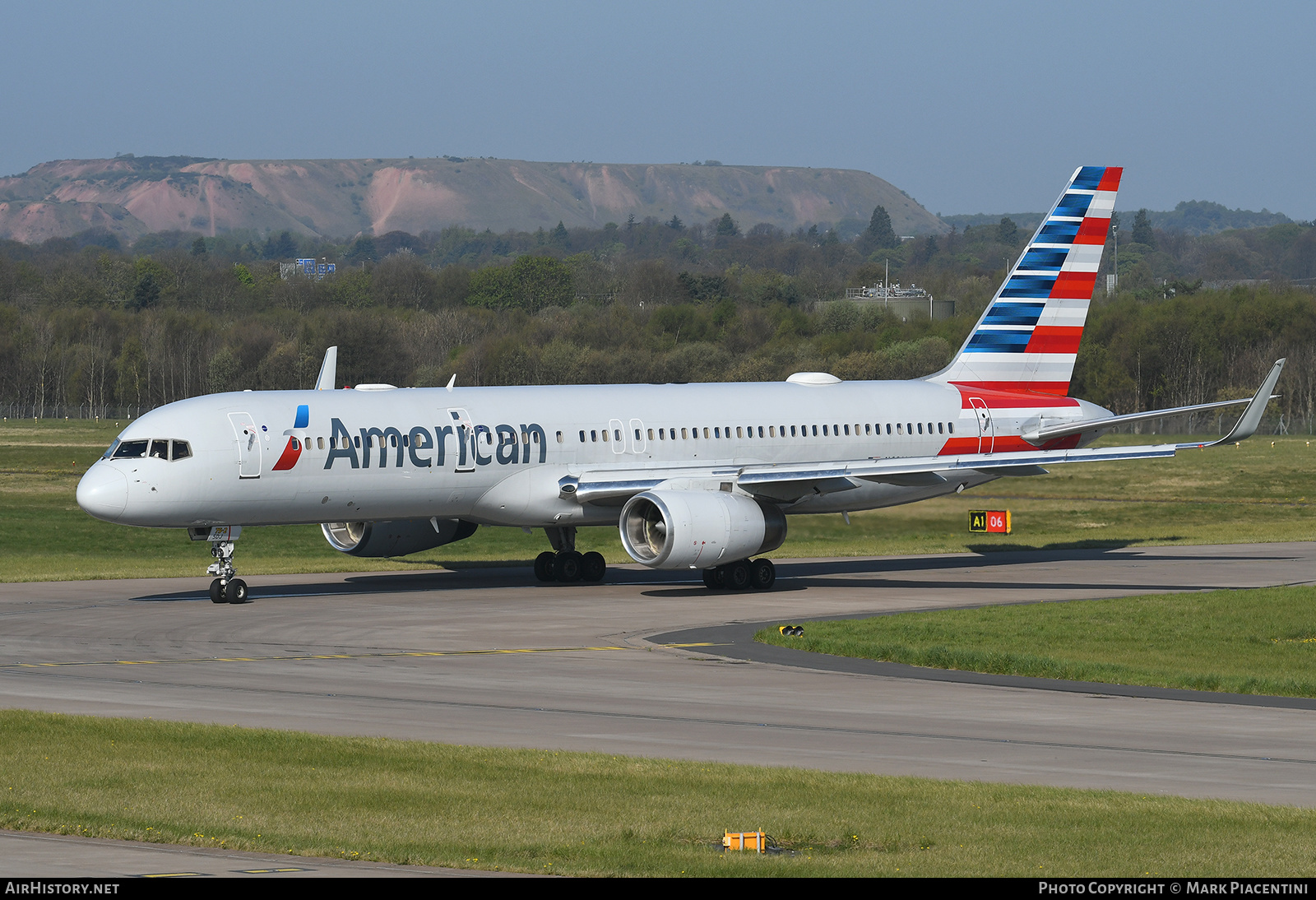 Aircraft Photo of N691AA | Boeing 757-223 | American Airlines | AirHistory.net #139364