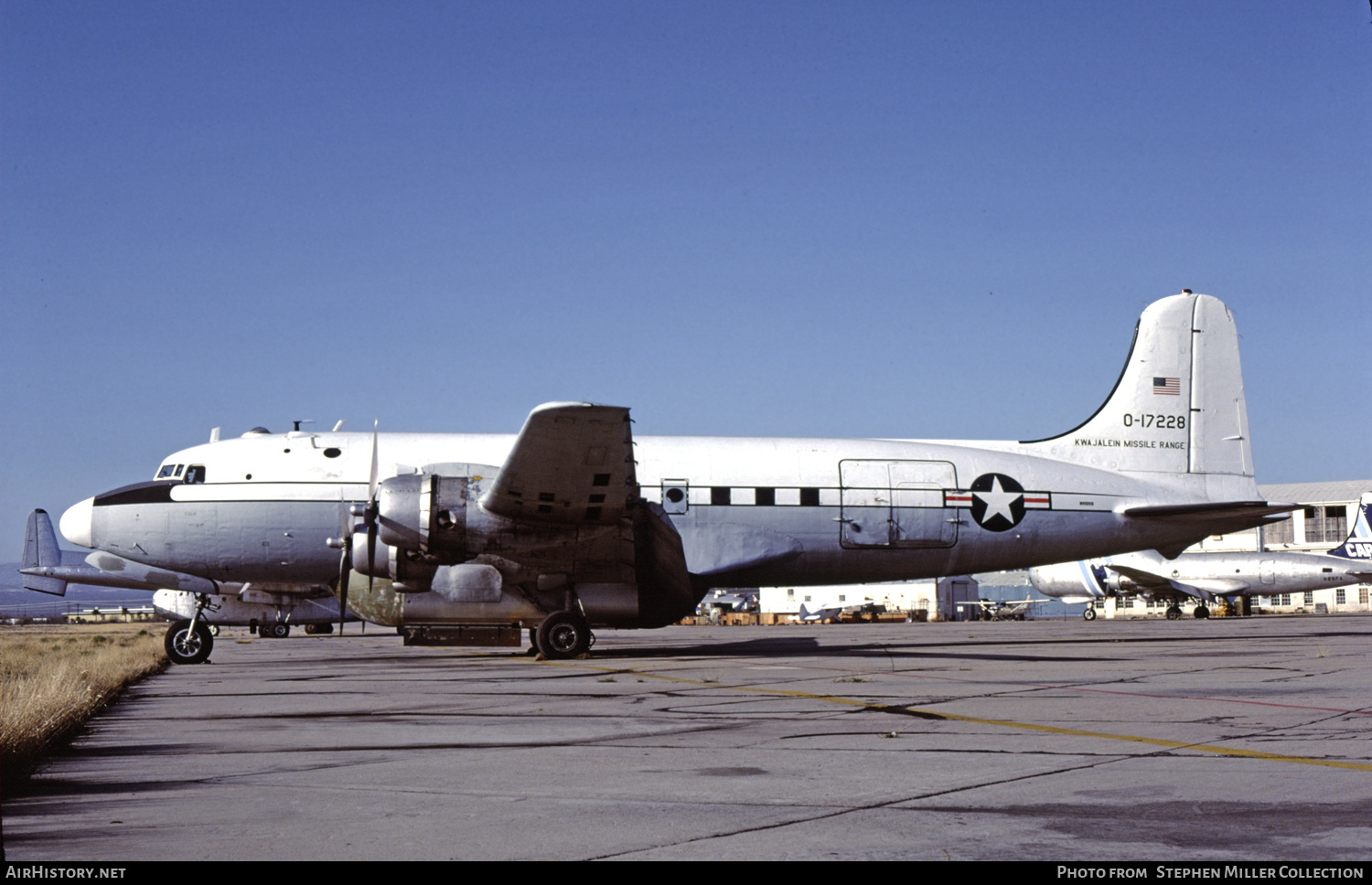 Aircraft Photo of 43-17228 / 0-17228 | Douglas C-54D Skymaster | USA - Army | AirHistory.net #139391