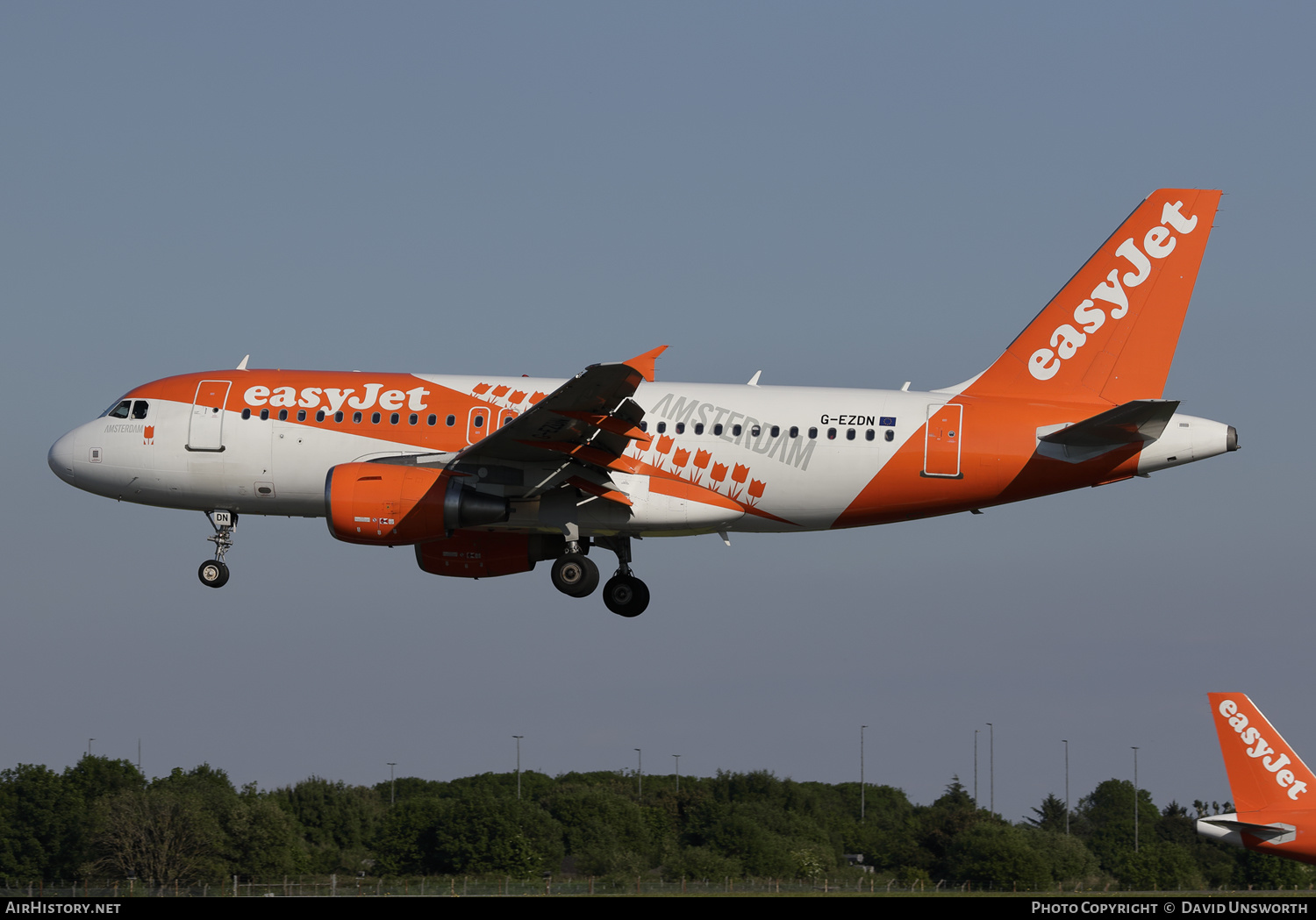Aircraft Photo of G-EZDN | Airbus A319-111 | EasyJet | AirHistory.net #139459