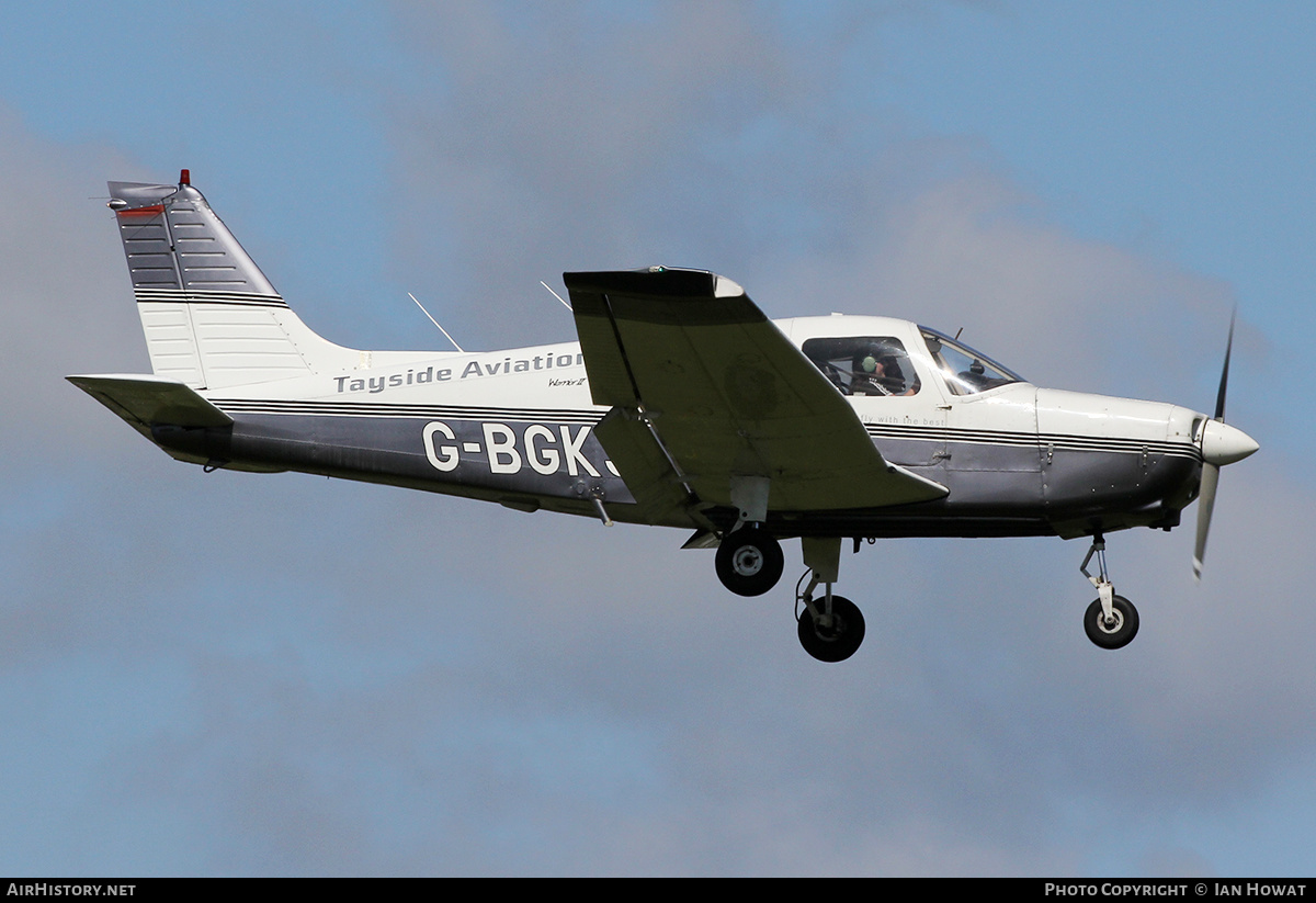 Aircraft Photo of G-BGKS | Piper PA-28-161 Cherokee Warrior II | Tayside Aviation | AirHistory.net #139537