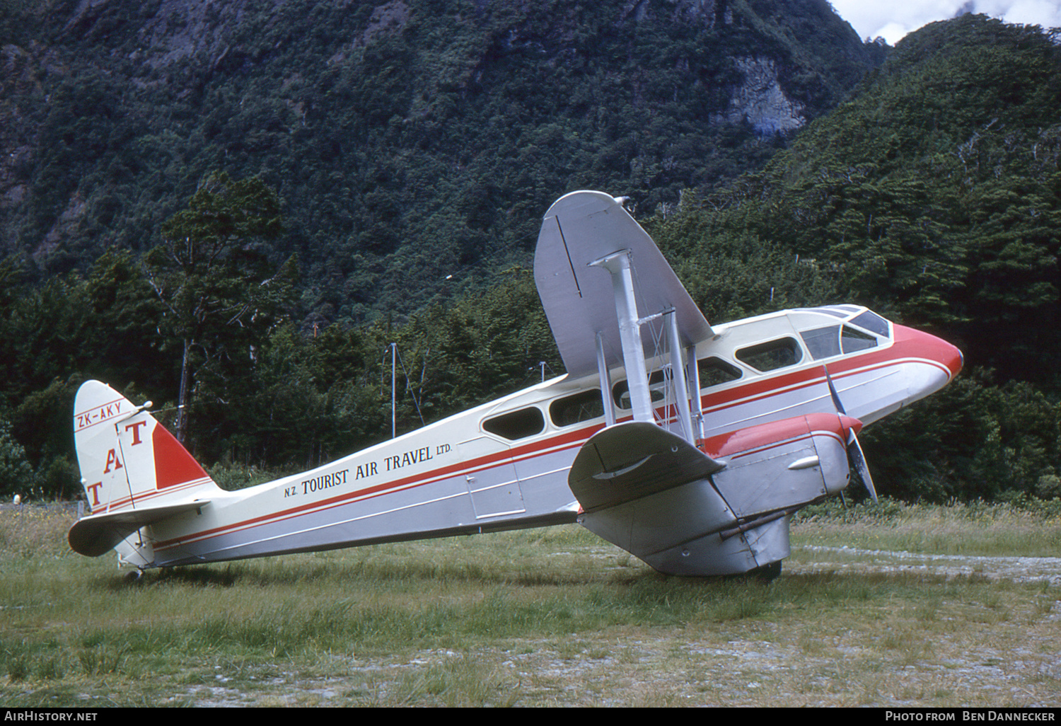 Aircraft Photo of ZK-AKY | De Havilland D.H. 89A Dragon Rapide | NZ Tourist Air Travel | AirHistory.net #139574