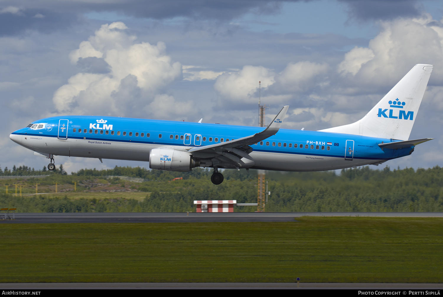 Aircraft Photo of PH-BXH | Boeing 737-8K2 | KLM - Royal Dutch Airlines | AirHistory.net #139743