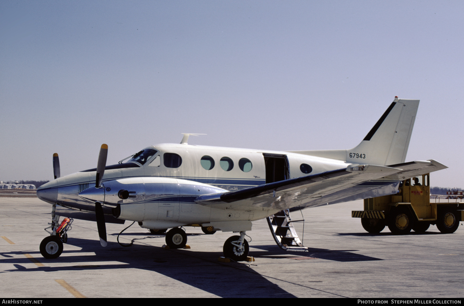 Aircraft Photo of 66-7943 / 69743 | Beech VC-6A King Air | USA - Air Force | AirHistory.net #139821