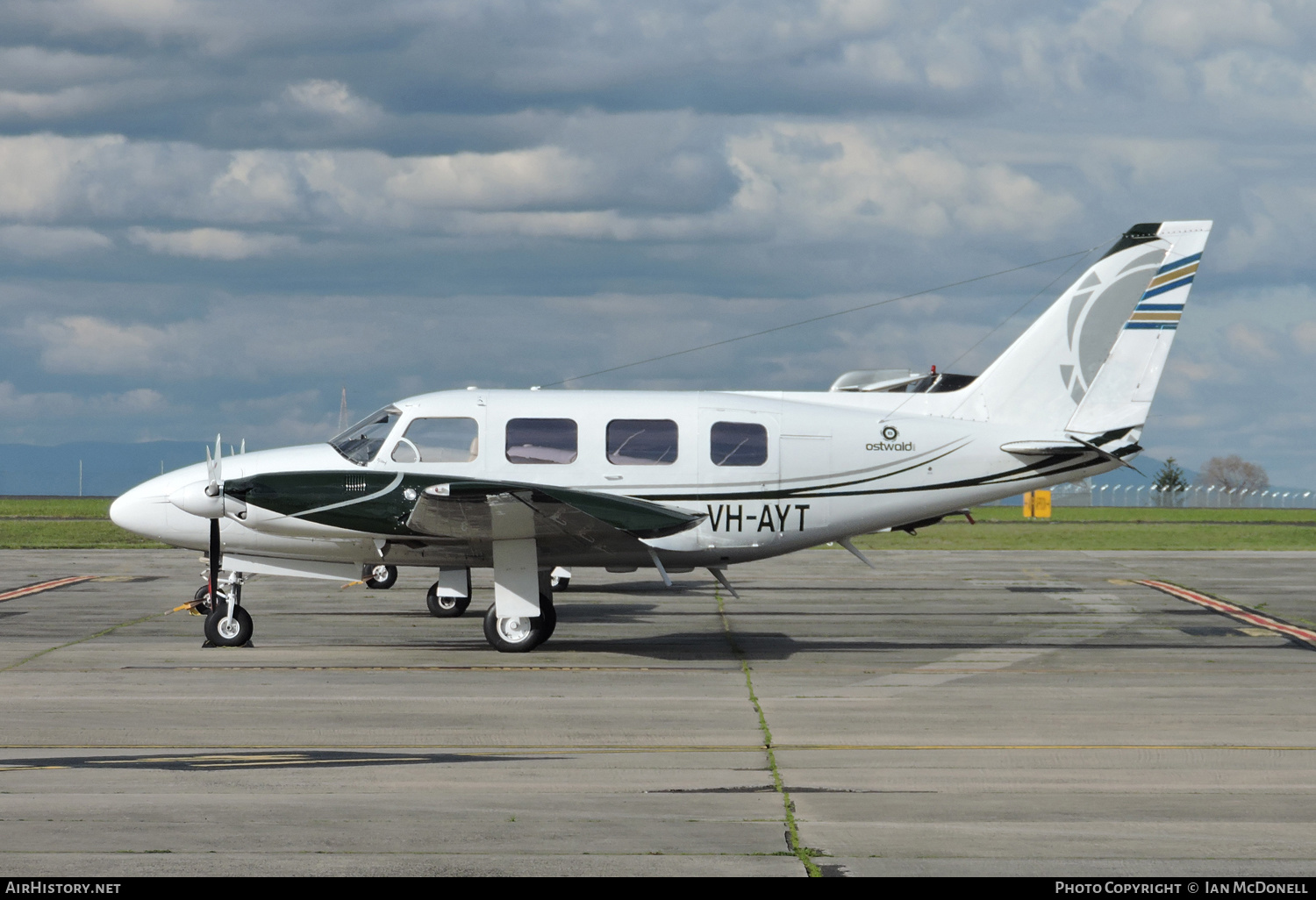 Aircraft Photo of VH-AYT | Piper PA-31-310 Navajo | Ostwald | AirHistory.net #139830