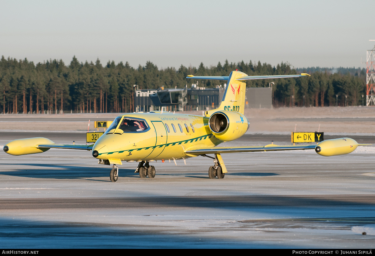 Aircraft Photo of SE-DZZ | Gates Learjet 35A | Scandinavian Air Ambulance - SAA | AirHistory.net #139910