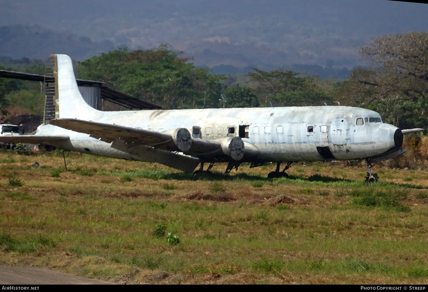 Aircraft Photo of YS-39C | Douglas DC-6B(F) | AirHistory.net #140019