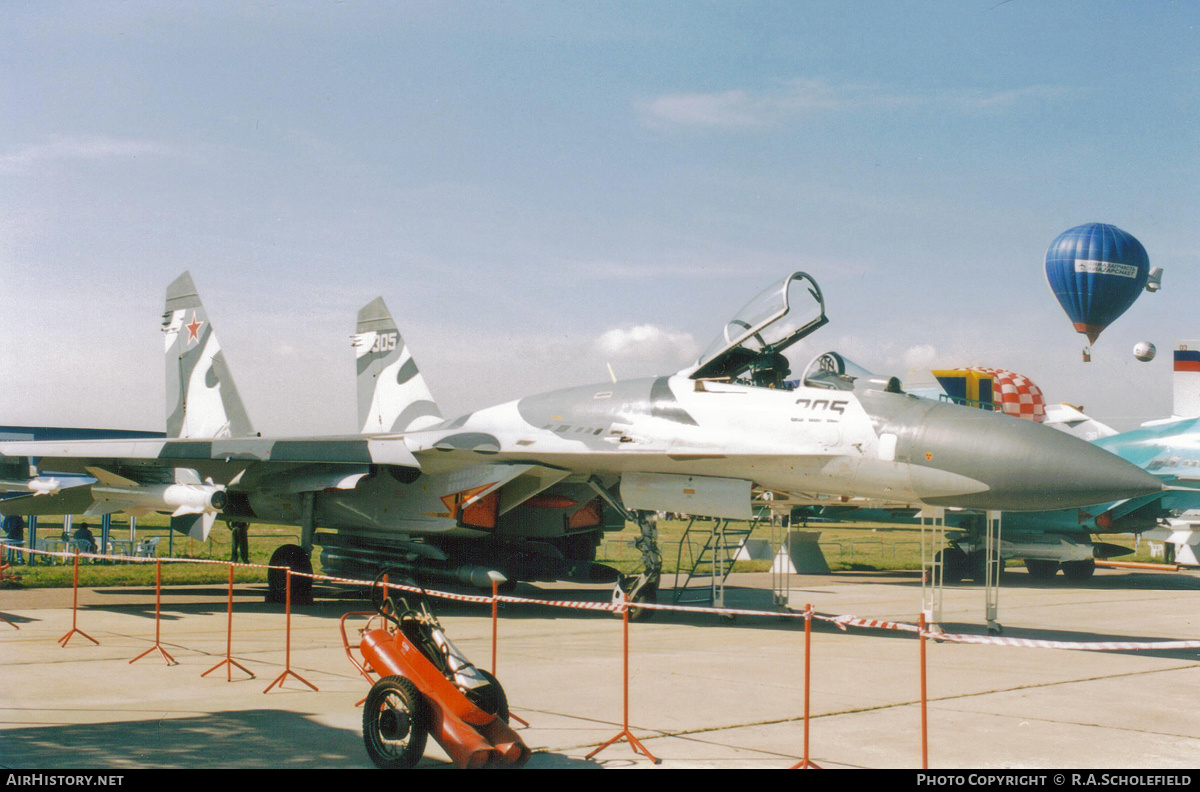 Aircraft Photo of 305 black | Sukhoi Su-27SKM | Russia - Air Force | AirHistory.net #140090