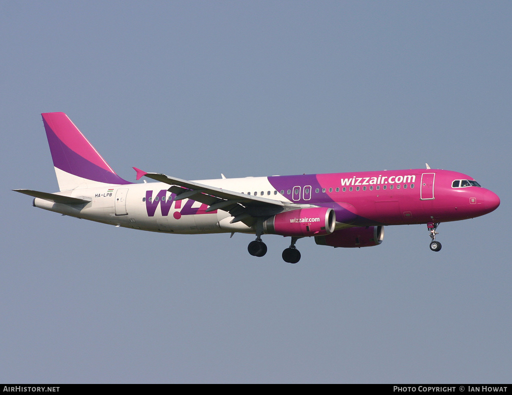 Aircraft Photo of HA-LPB | Airbus A320-232 | Wizz Air | AirHistory.net #140131