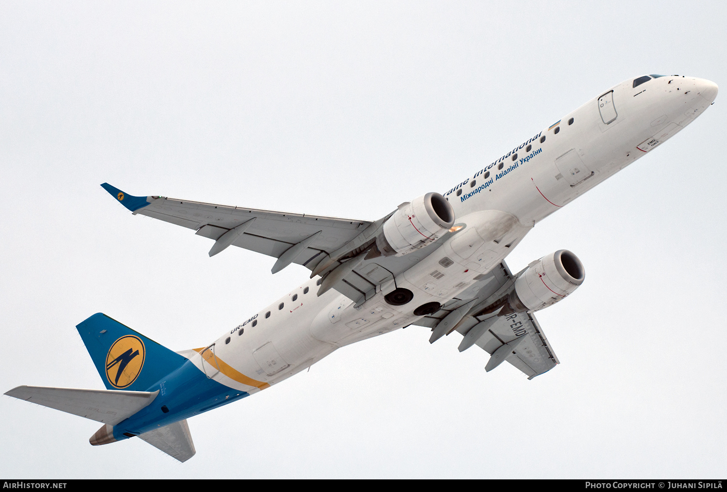 Aircraft Photo of UR-EMD | Embraer 190STD (ERJ-190-100STD) | Ukraine International Airlines | AirHistory.net #140146