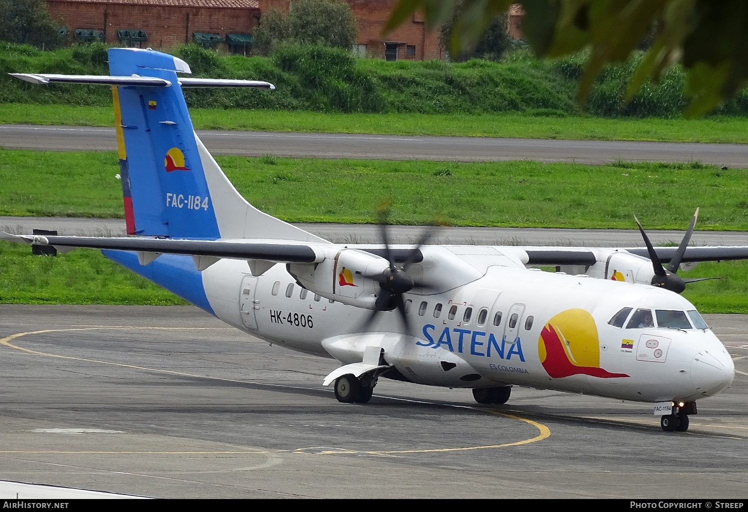 Aircraft Photo of FAC-1184 / HK-4806 | ATR ATR-42-500 | Colombia - Satena | AirHistory.net #140166