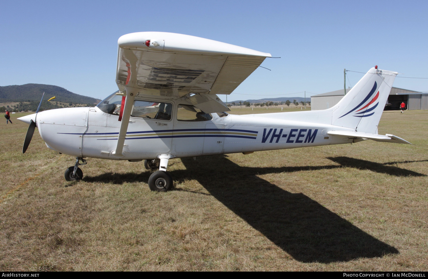 Aircraft Photo of VH-EEM | Cessna 172R Skyhawk | AirHistory.net #140171