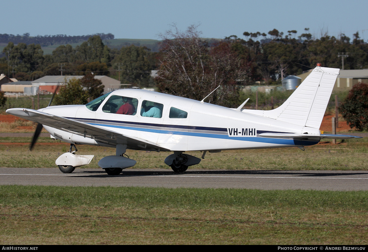 Aircraft Photo of VH-MHI | Piper PA-28-181 Cherokee Archer II | AirHistory.net #140204