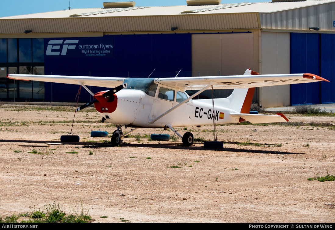 Aircraft Photo of EC-GAK | Cessna 172N | AirHistory.net #140314