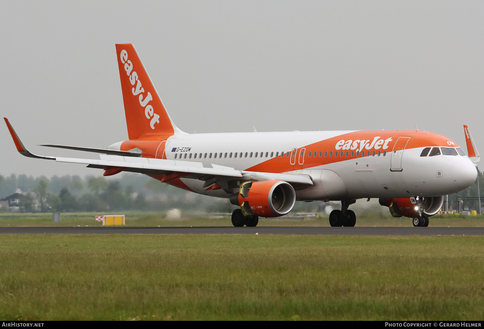 Aircraft Photo of G-EZOM | Airbus A320-214 | EasyJet | AirHistory.net #140328