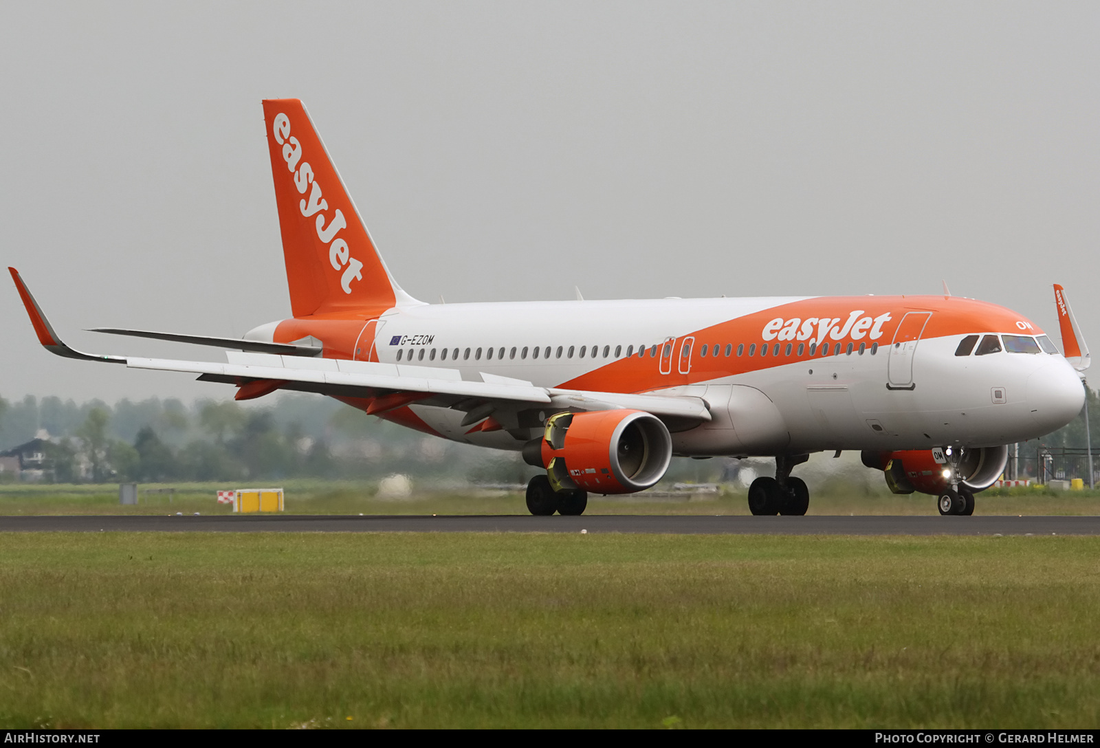Aircraft Photo of G-EZOM | Airbus A320-214 | EasyJet | AirHistory.net #140328