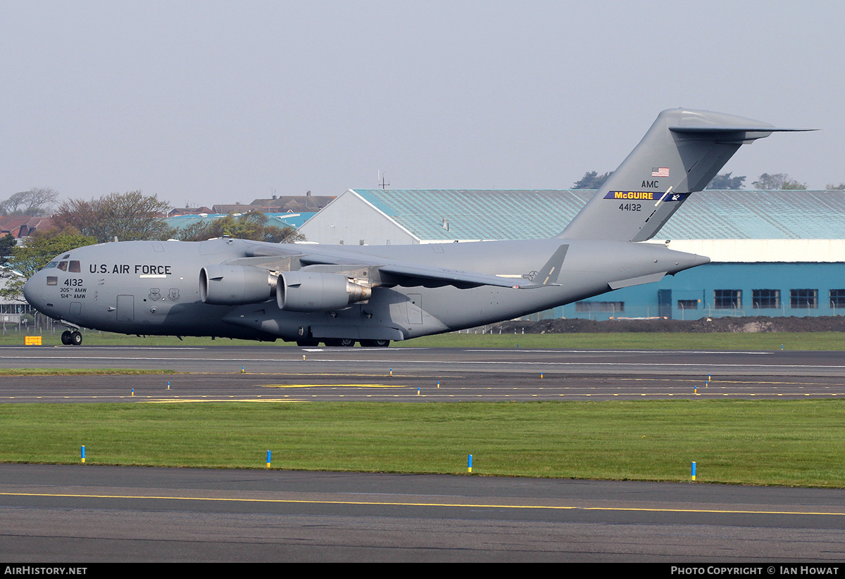 Aircraft Photo of 04-4132 / 44132 | Boeing C-17A Globemaster III | USA - Air Force | AirHistory.net #140357