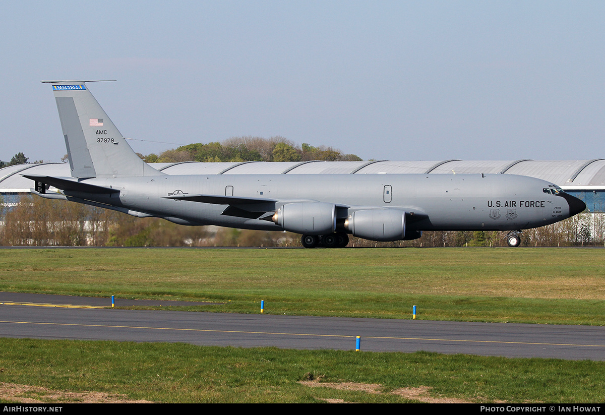 Aircraft Photo of 63-7979 / 37979 | Boeing KC-135R Stratotanker | USA - Air Force | AirHistory.net #140359