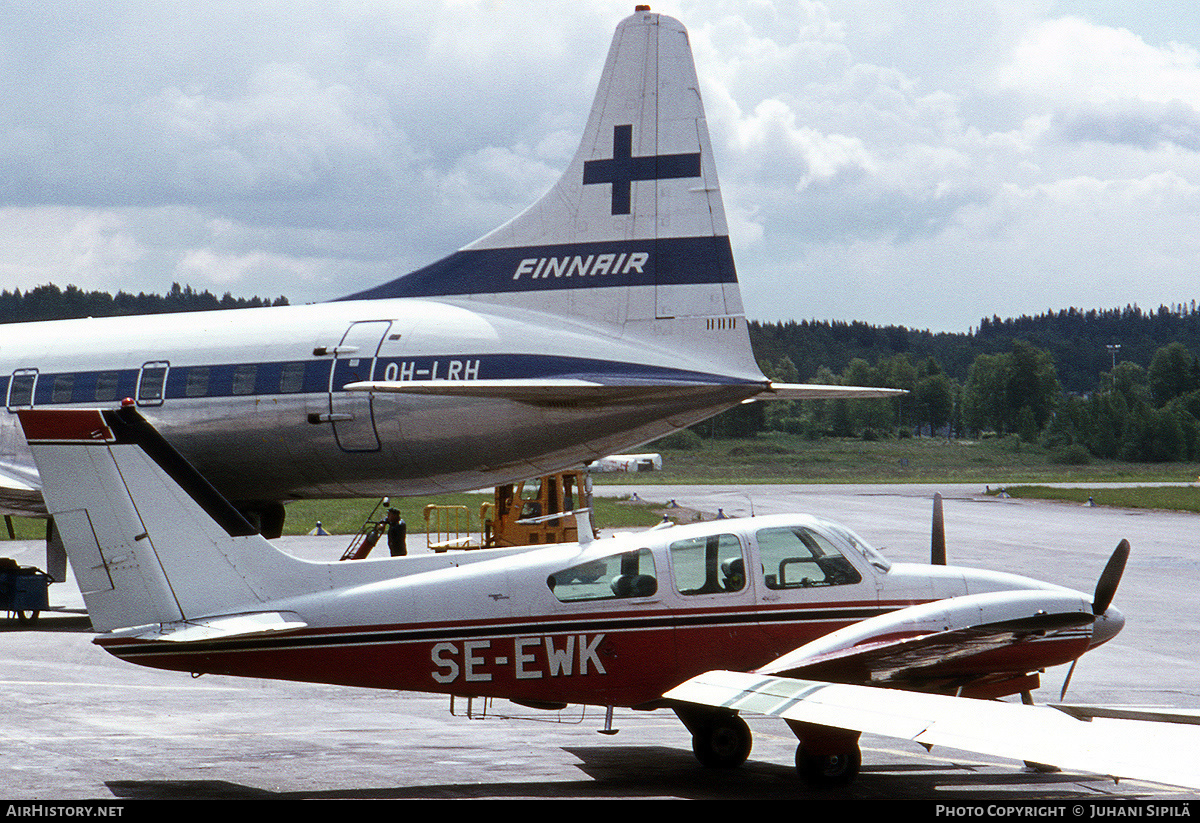 Aircraft Photo of SE-EWK | Beech B55 Baron (95-B55) | AirHistory.net #140390