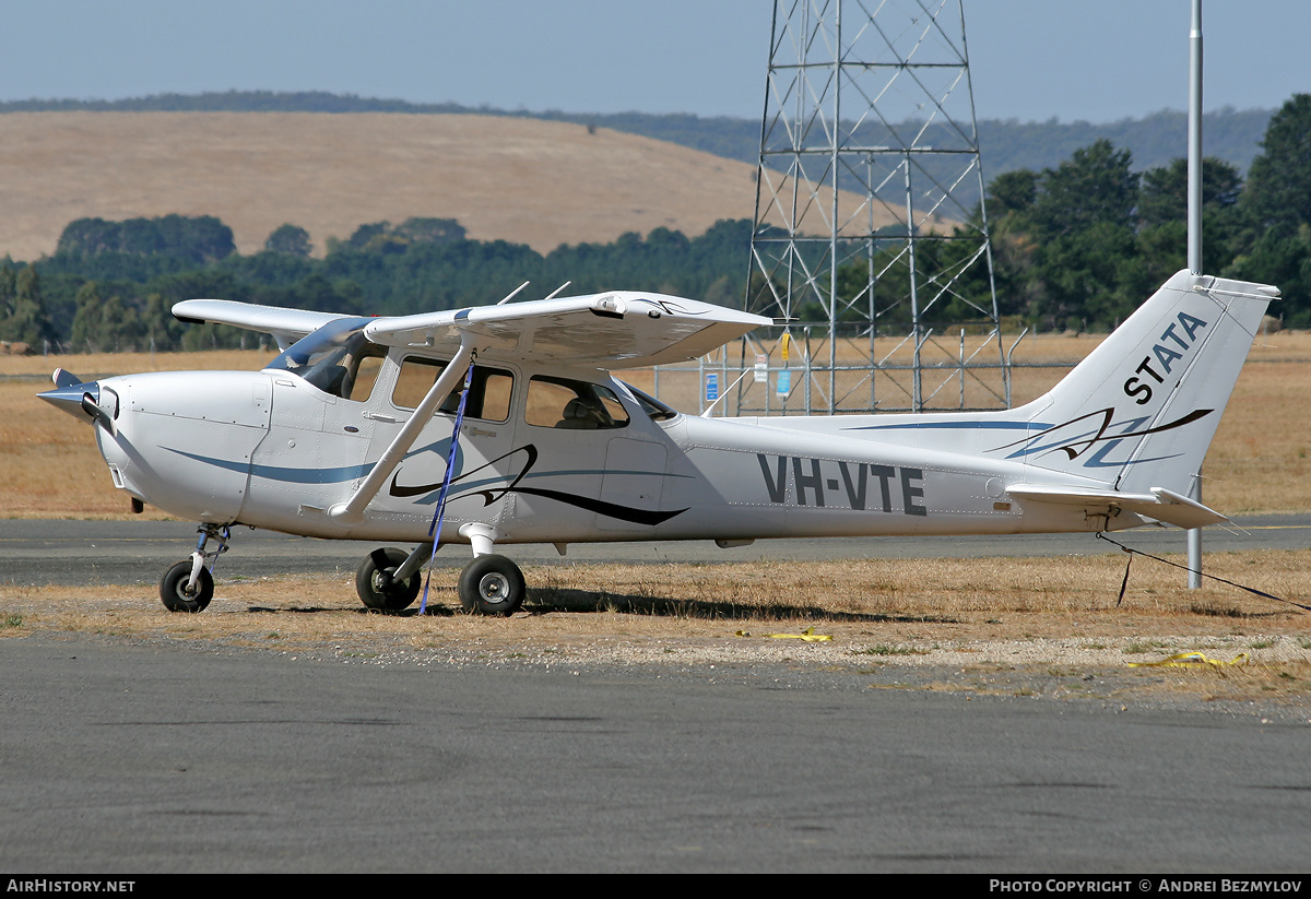 Aircraft Photo of VH-VTE | Cessna 172S Skyhawk SP | STATA - ST Aviation Training Academy | AirHistory.net #140428