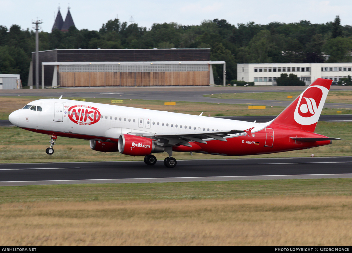 Aircraft Photo of D-ABHH | Airbus A320-214 | Niki | AirHistory.net #140502