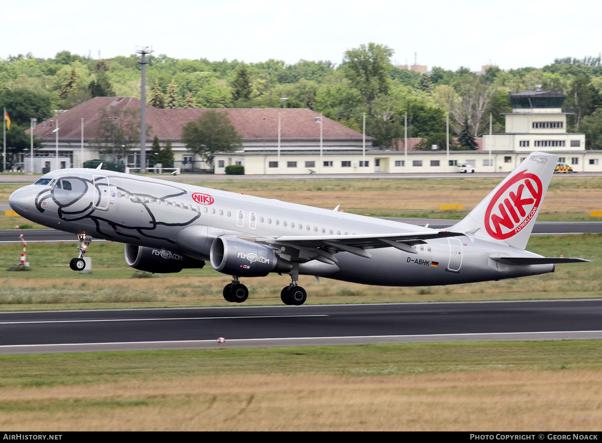 Aircraft Photo of D-ABHK | Airbus A320-214 | Niki | AirHistory.net #140509